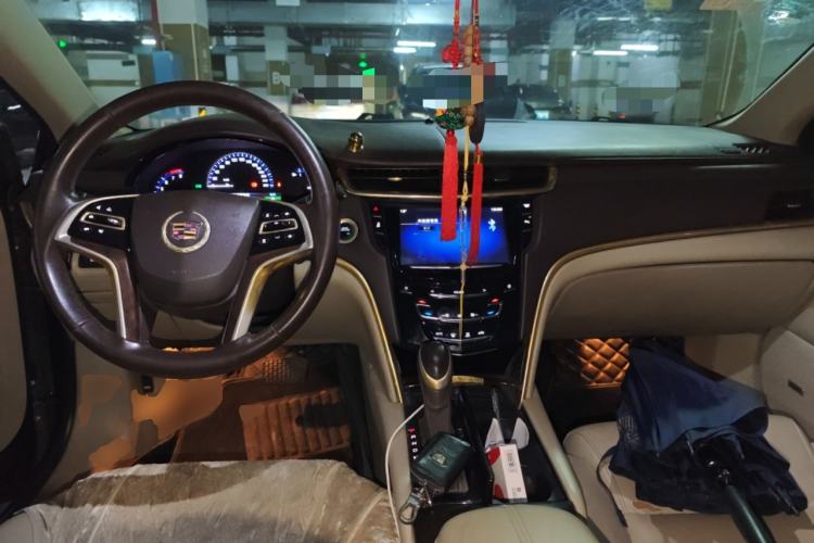 Used Cadillac XTS 2014 28T Comfort Version Center Console