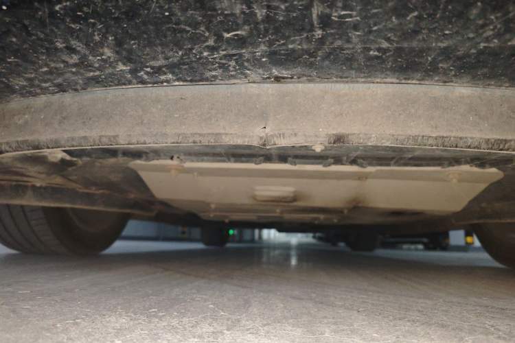 Used Cadillac XTS 2014 28T Comfort Version Chassis Front