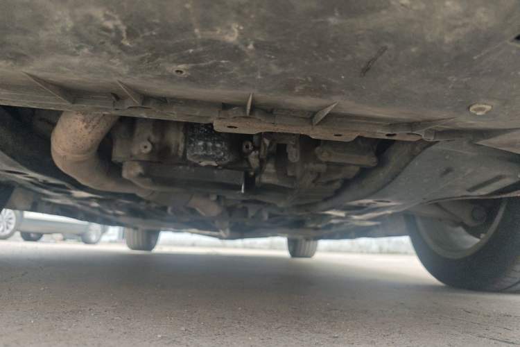 Used Cadillac XTS 2014 28T Comfort Version Chassis Front