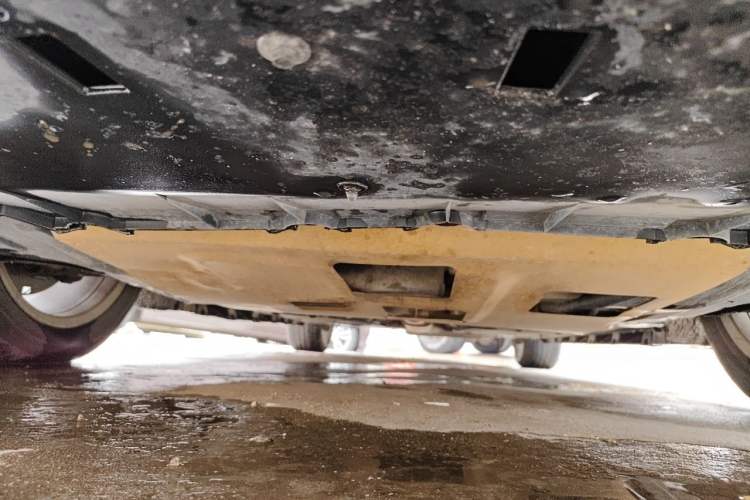 Used Cadillac XTS 2014 28T Comfort Version Chassis Front