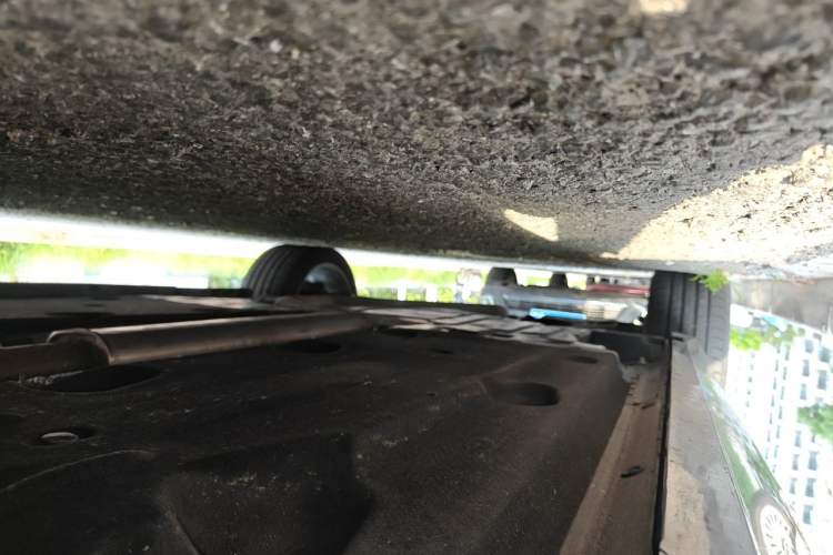 Used Cadillac XTS 2014 28T Platinum Edition Chassis Front Right