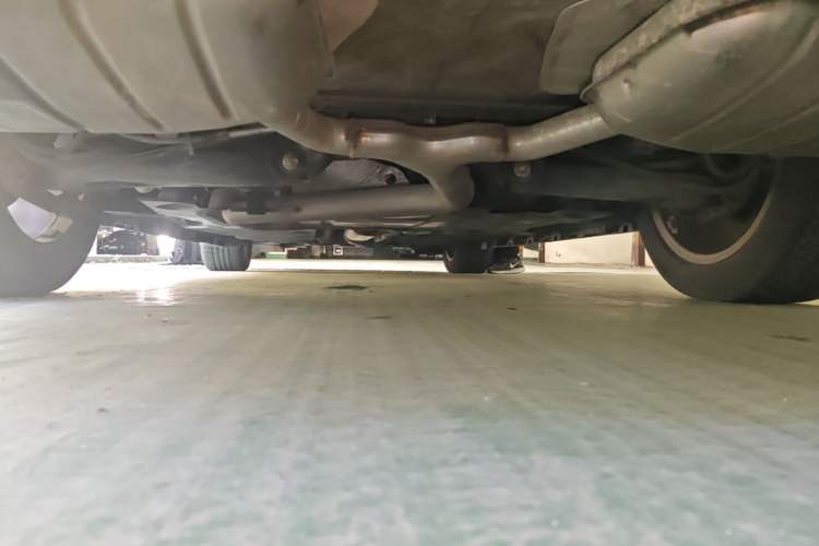 Used Cadillac XTS 2014 28T Comfort Version Chassis Rear