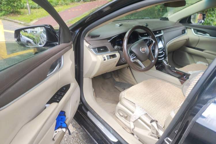 Used Cadillac XTS 2014 28T Elite Edition Driver Seat