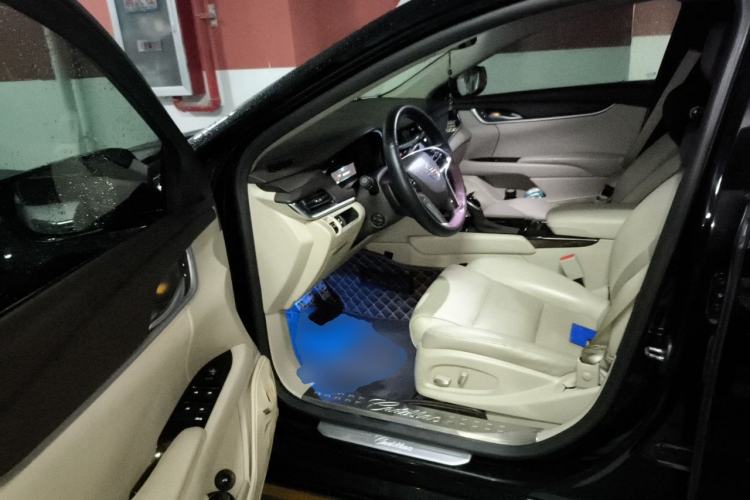 Used Cadillac XTS 2014 28T Comfort Version Driver Seat