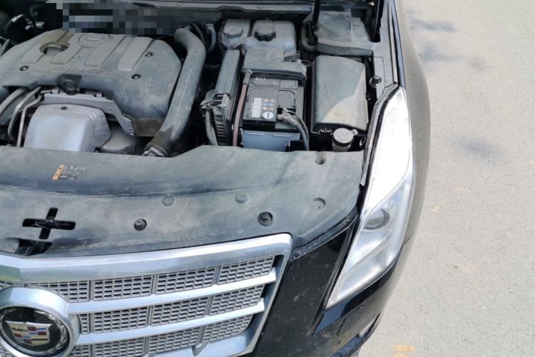 Used Cadillac XTS 2014 28T Platinum Edition Engine Bay Left