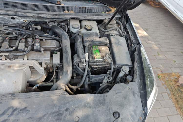 Used Cadillac XTS 2014 28T Comfort Version Engine Bay Left
