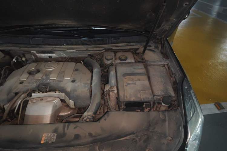 Used Cadillac XTS 2014 28T Comfort Version Engine Bay Left