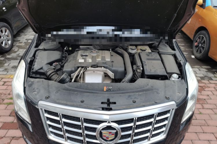 Used Cadillac XTS 2014 28T Luxury Model Engine Bay