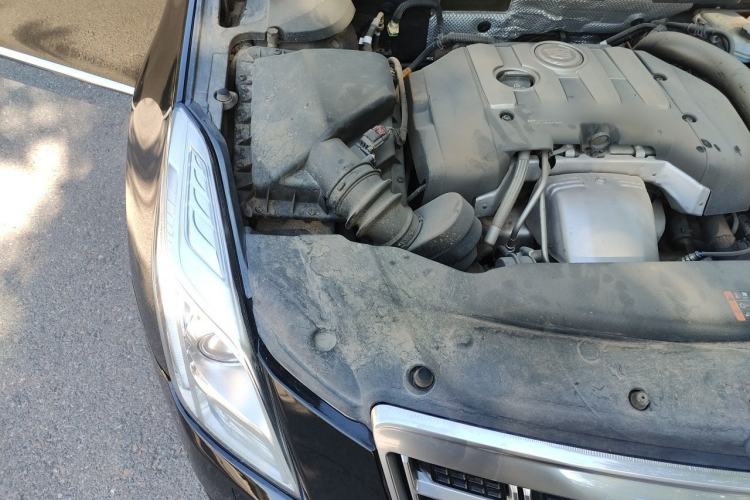 Used Cadillac XTS 2014 28T Comfort Version Engine Bay Right