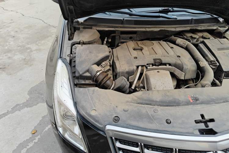 Used Cadillac XTS 2014 28T Comfort Version Engine Bay Right