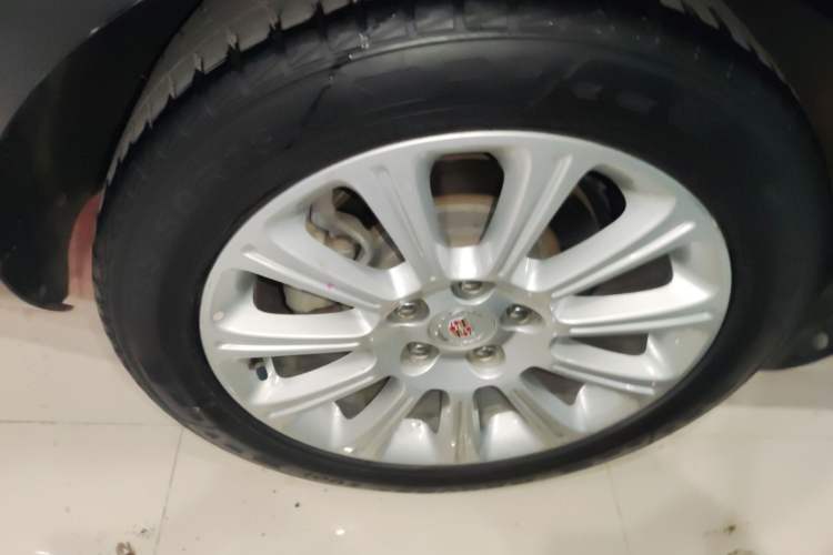 Used Cadillac XTS 2014 28T Comfort Version Exterior 5