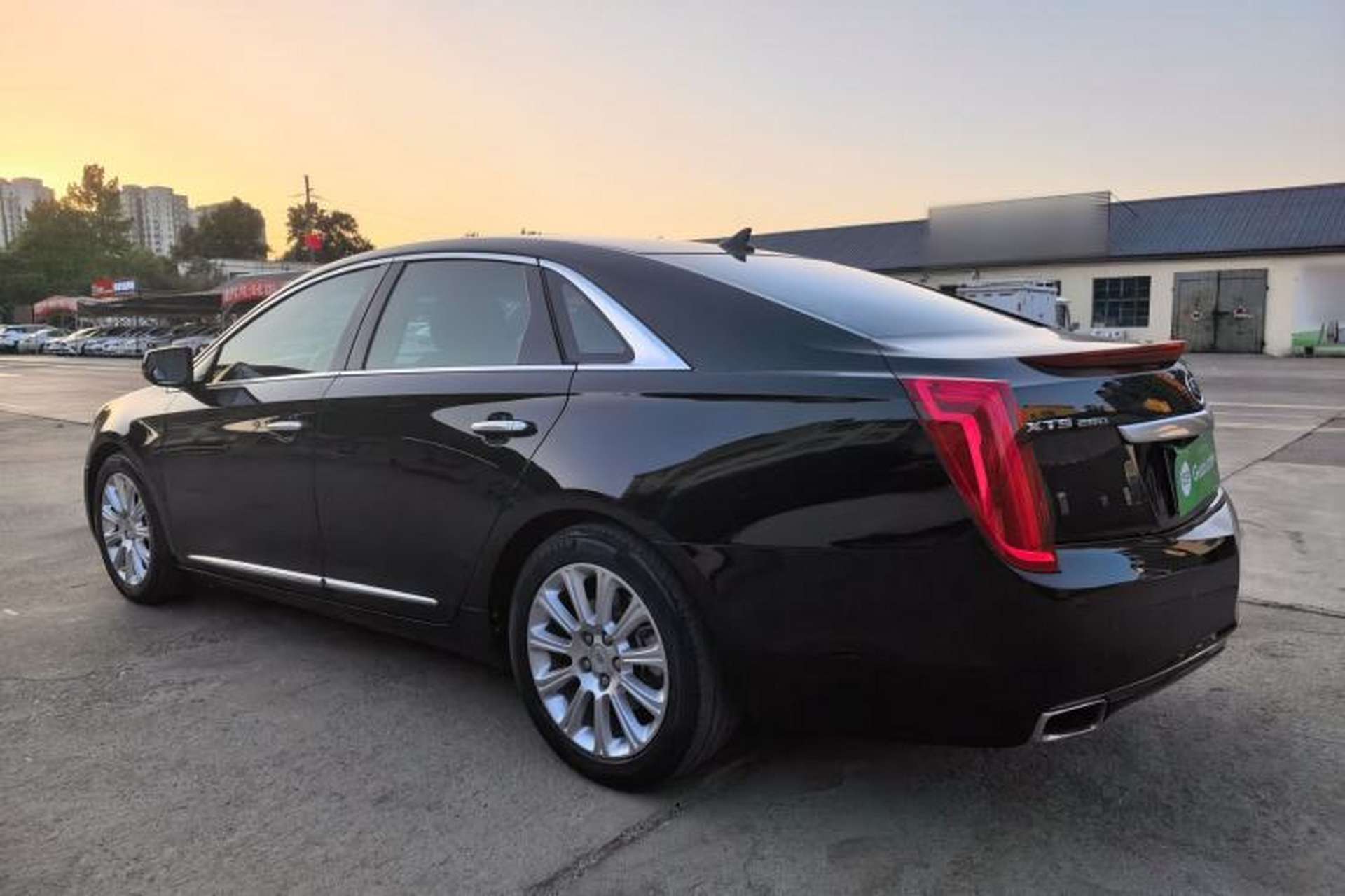 Used Cadillac XTS 2014 28T Comfort Version Exterior 6