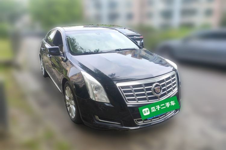 Used Cadillac XTS 2014 28T Elite Edition Front Right 45 Deg
