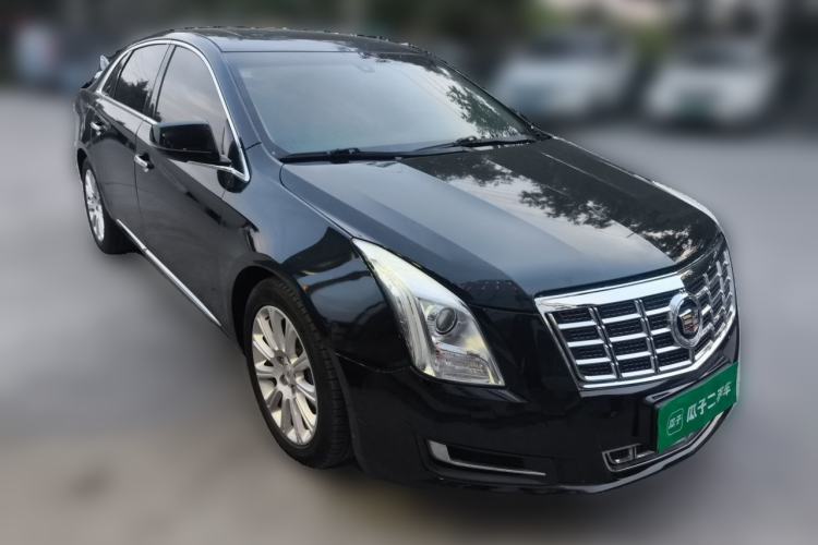 Used Cadillac XTS 2014 28T Comfort Version Front Right 45 Deg