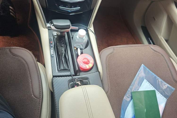 Used Cadillac XTS 2014 28T Comfort Version Gear Lever
