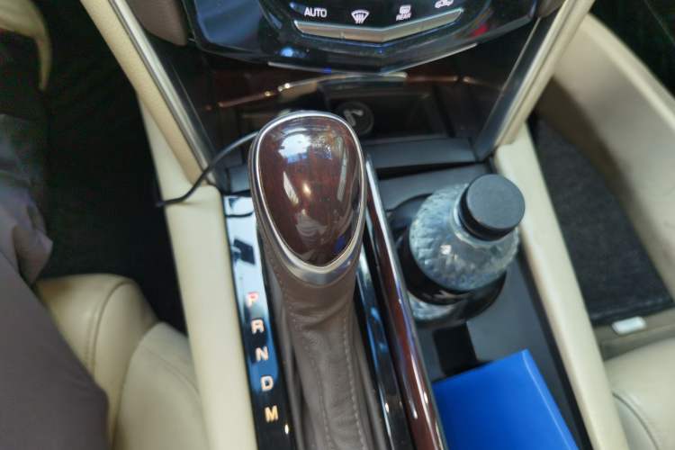 Used Cadillac XTS 2014 28T Elite Edition Gear Lever
