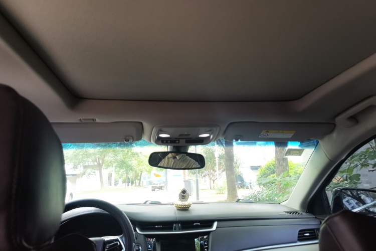 Used Cadillac XTS 2014 28T Comfort Version Headliner