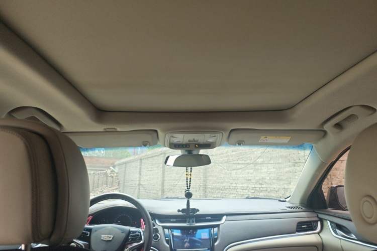 Used Cadillac XTS 2014 28T Comfort Version Headliner