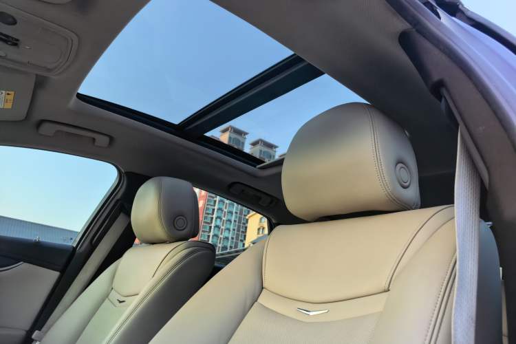 Used Cadillac XTS 2014 28T Comfort Version Headliner