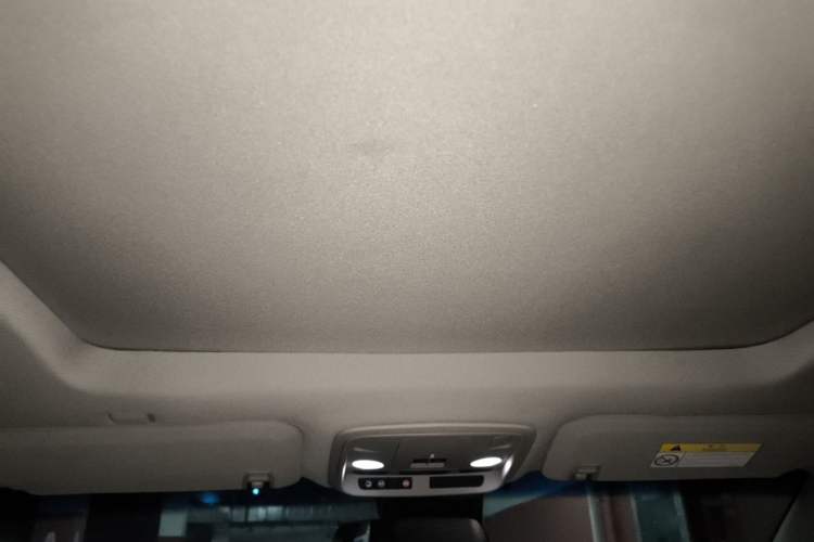Used Cadillac XTS 2014 28T Comfort Version Headliner