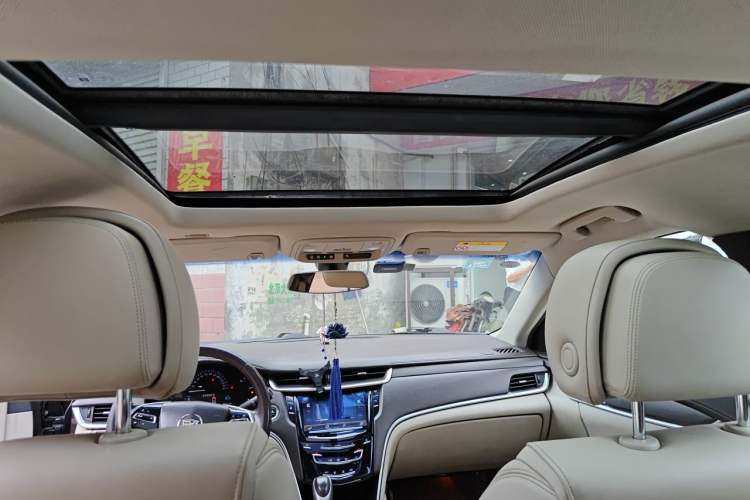Used Cadillac XTS 2014 28T Comfort Version Headliner