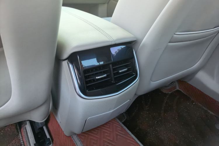 Used Cadillac XTS 2014 28T Comfort Version Interior 1
