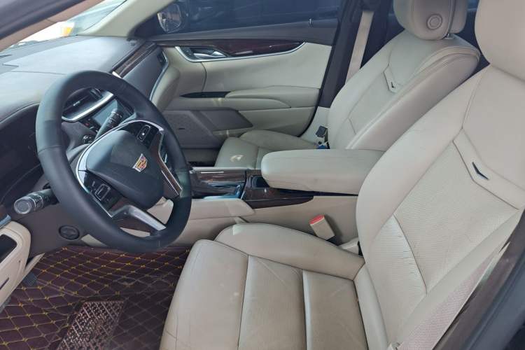 Used Cadillac XTS 2014 28T Comfort Version Left Front Seat
