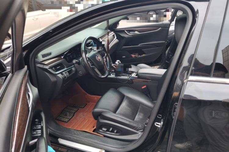Used Cadillac XTS 2014 28T Luxury Model Left Front Seat