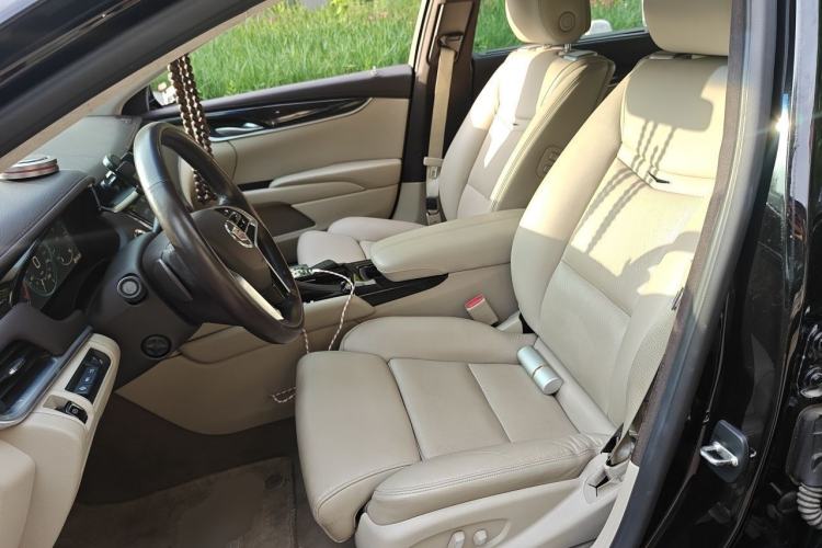 Used Cadillac XTS 2014 28T Platinum Edition Left Front Seat