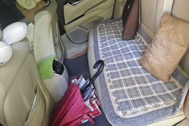 Used Cadillac XTS 2014 28T Comfort Version Left Rear Seat