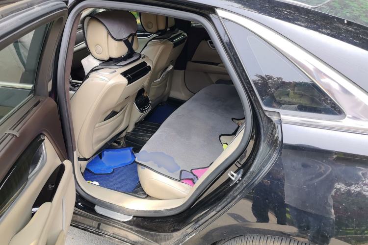 Used Cadillac XTS 2014 28T Platinum Edition Left Rear Seat