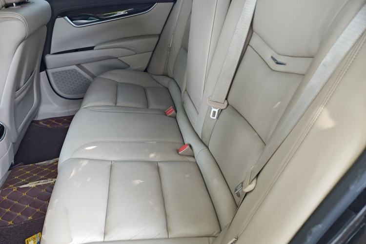 Used Cadillac XTS 2014 28T Comfort Version Left Rear Seat