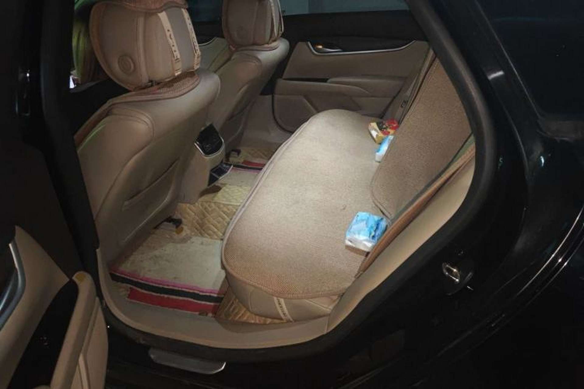 Used Cadillac XTS 2014 28T Comfort Version Left Rear Seat