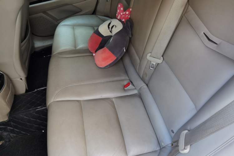 Used Cadillac XTS 2014 28T Elite Edition Left Rear Seat