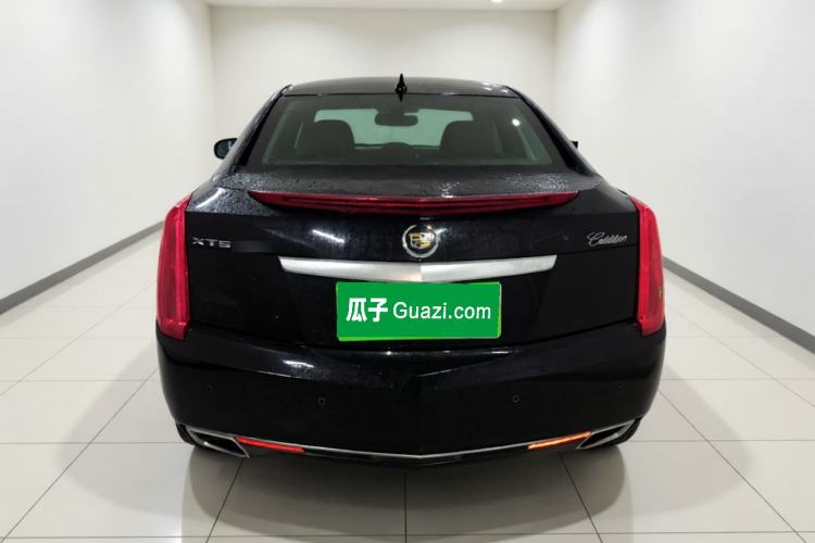 Used Cadillac XTS 2014 28T Comfort Version Rear