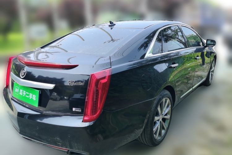 Used Cadillac XTS 2014 28T Platinum Edition Rear Right 45 Deg