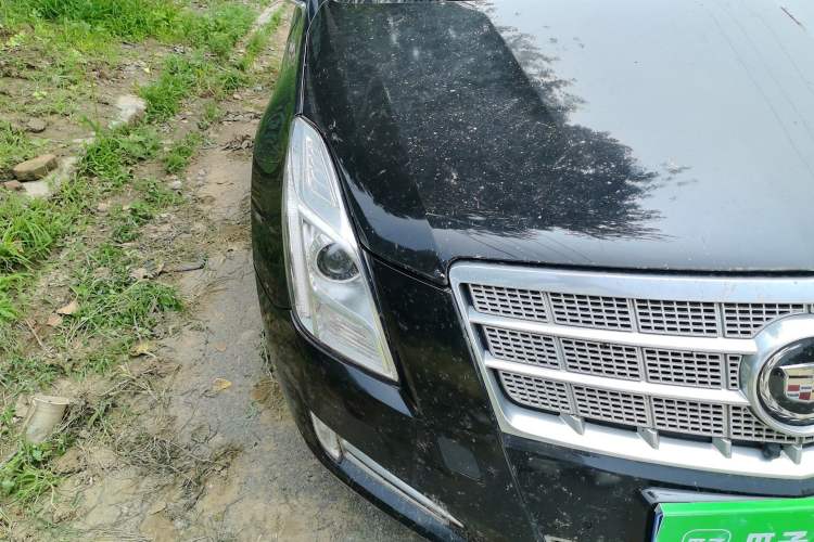 Used Cadillac XTS 2014 28T Platinum Edition Right Front Headlight