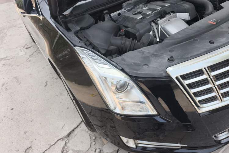 Used Cadillac XTS 2014 28T Elite Edition Right Front Headlight