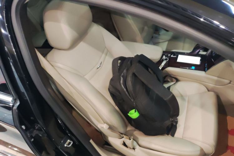 Used Cadillac XTS 2014 28T Comfort Version Right Front Seat