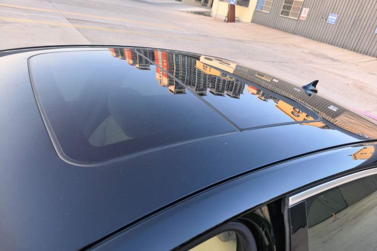 Used Cadillac XTS 2014 28T Comfort Version Roof