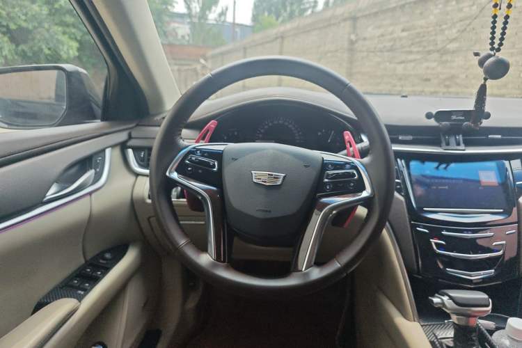 Used Cadillac XTS 2014 28T Comfort Version Steering Wheel