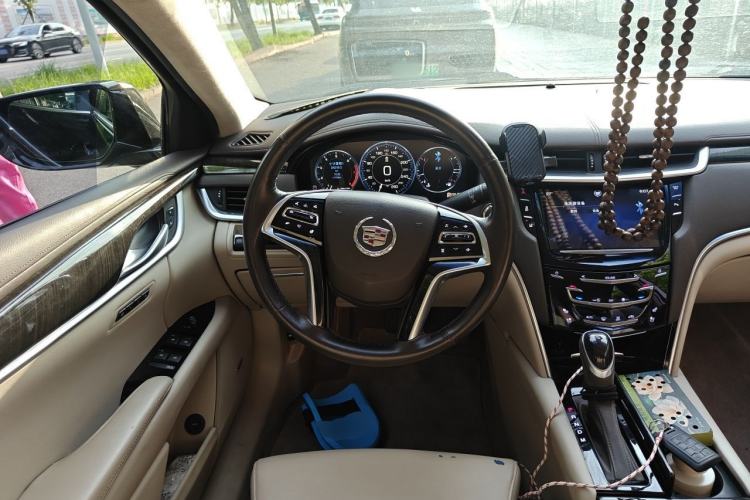 Used Cadillac XTS 2014 28T Platinum Edition Steering Wheel
