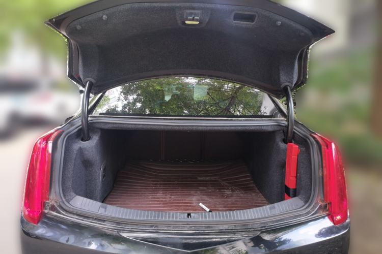 Used Cadillac XTS 2014 28T Comfort Version Trunk