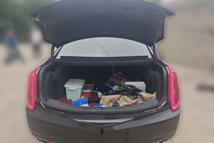 Used Cadillac XTS 2014 28T Comfort Version Trunk