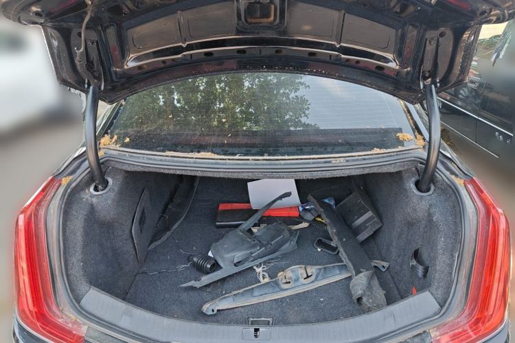 Used Cadillac XTS 2014 28T Comfort Version Trunk