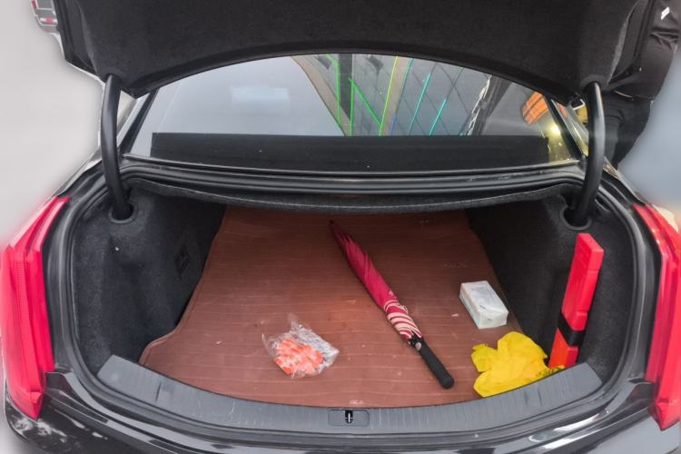 Used Cadillac XTS 2014 28T Comfort Version Trunk