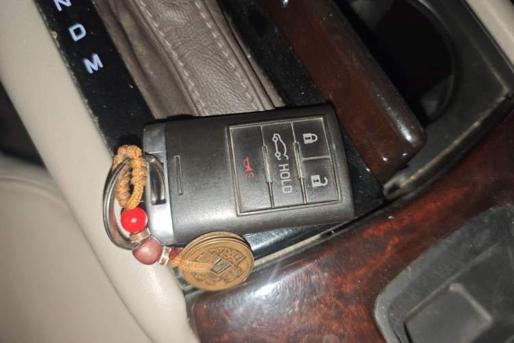 Used Cadillac XTS 2014 28T Comfort Version Vehicle Key