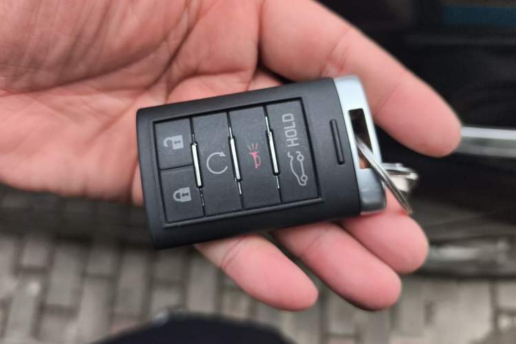 Used Cadillac XTS 2014 28T Elite Edition Vehicle Key