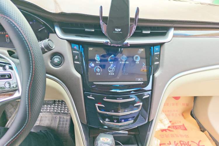 Used Cadillac XTS 2014 28T Elite Edition Audio And AC Panel