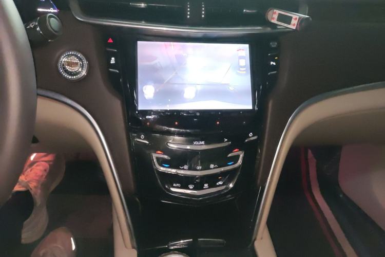 Used Cadillac XTS 2014 28T Elite Edition Audio And AC Panel